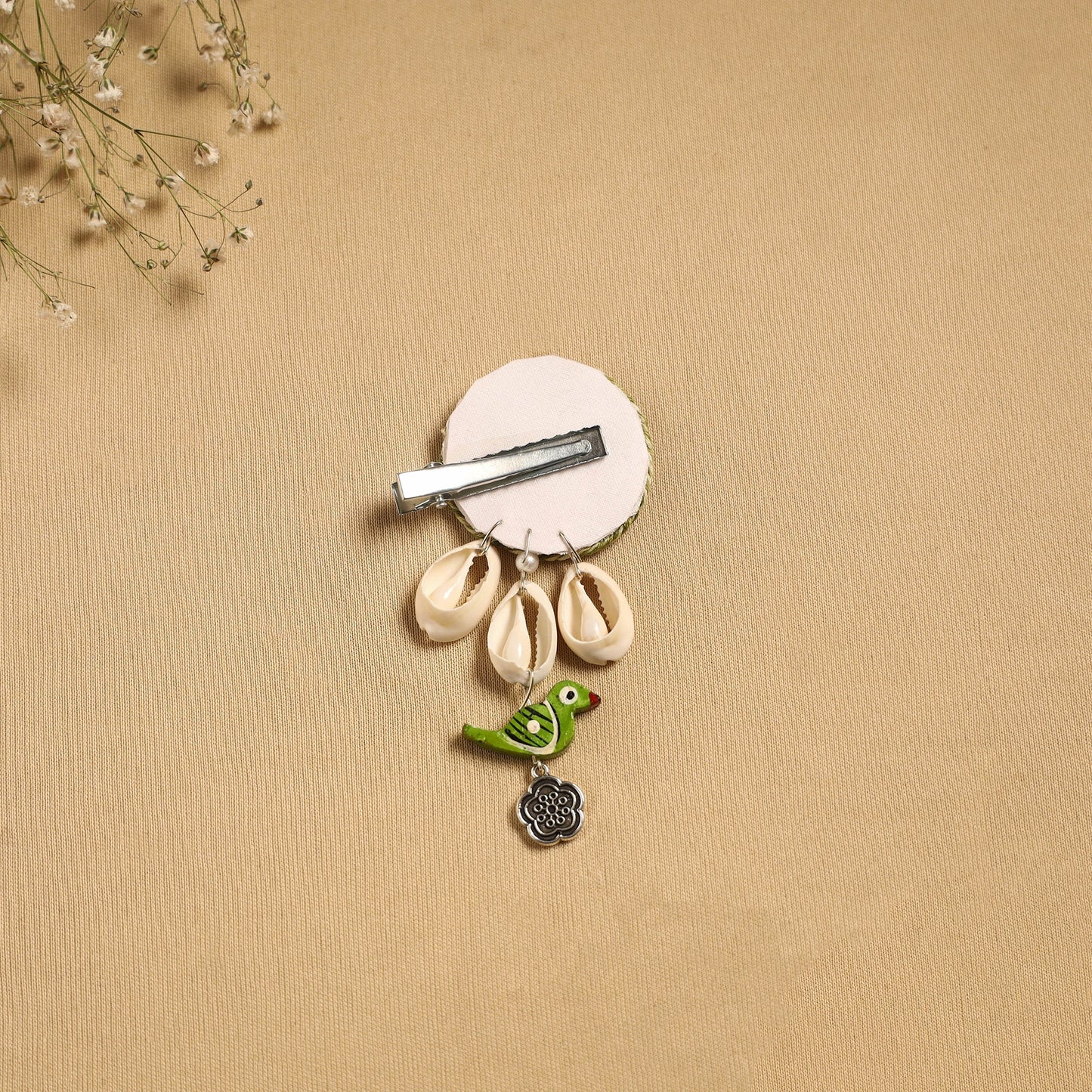 Handmade gs shell & thread work hair clip 57 - handcrafted