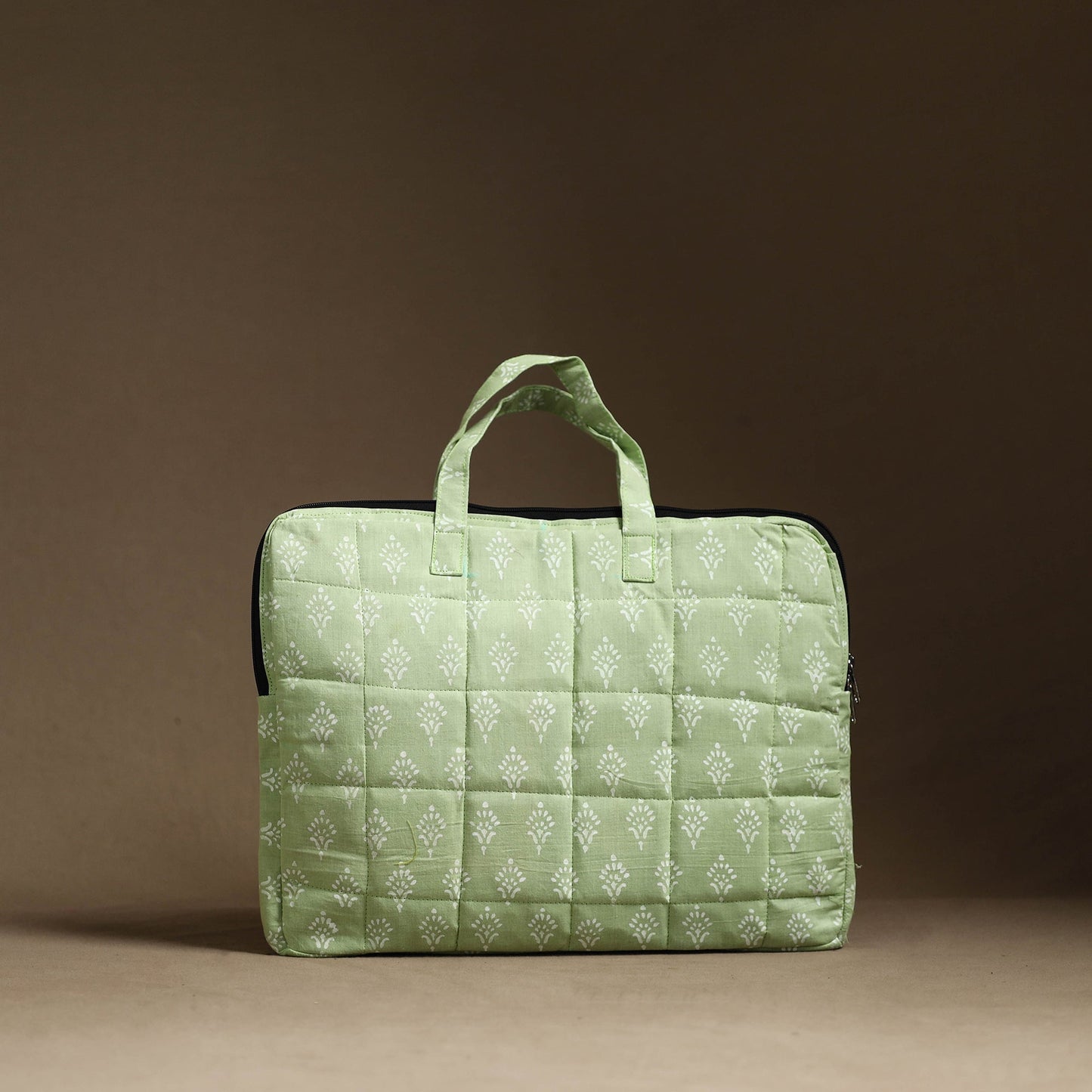 Green Handmade Quilted Cotton Laptop Bag (13 x 16 in)