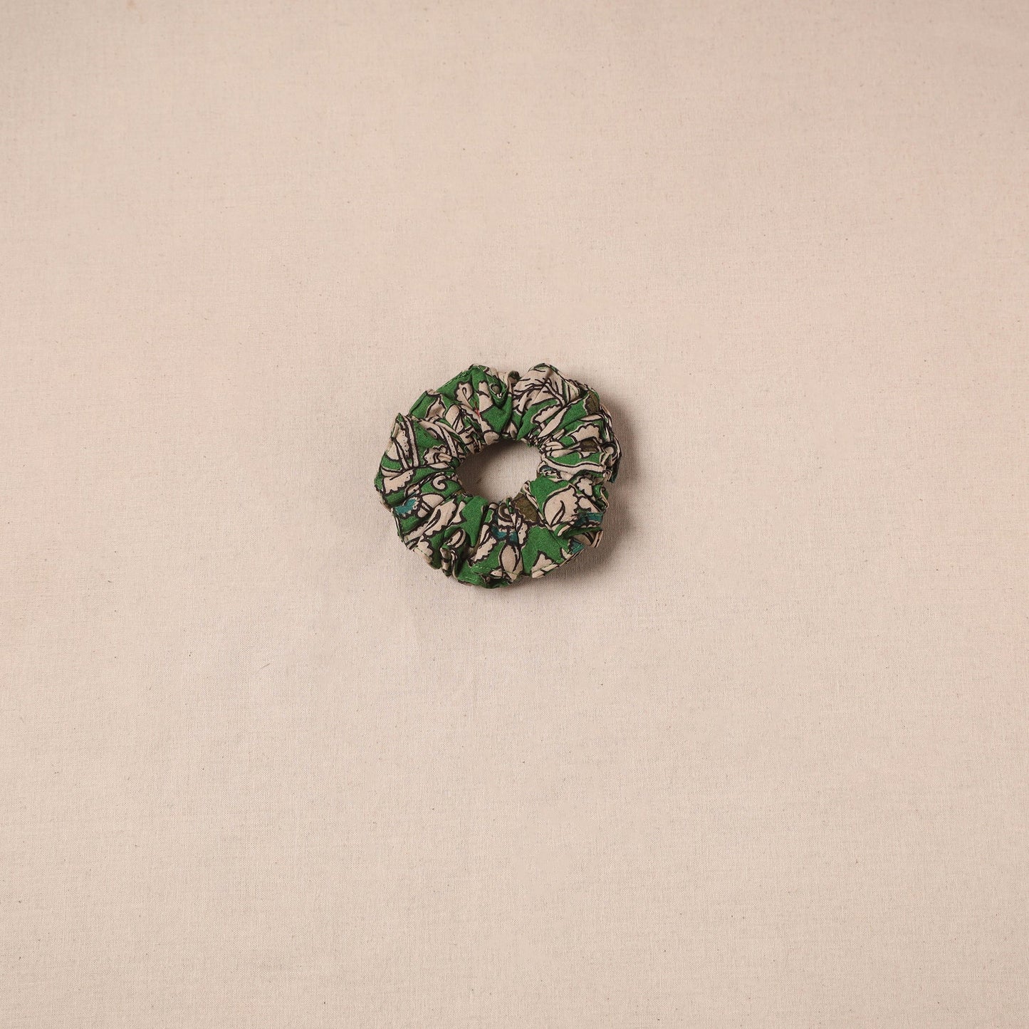 Handmade rubber band/scrunchie 107 - handcrafted