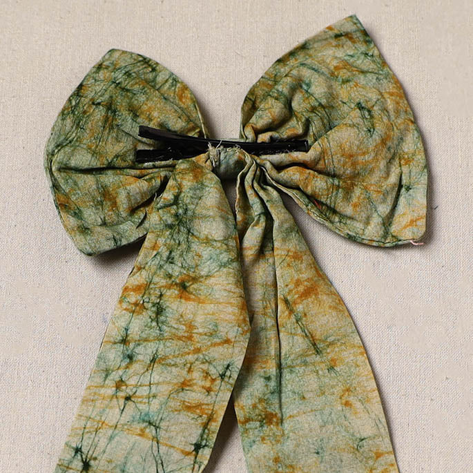 Green - handmade women’s bow hair clip 107 - handcrafted