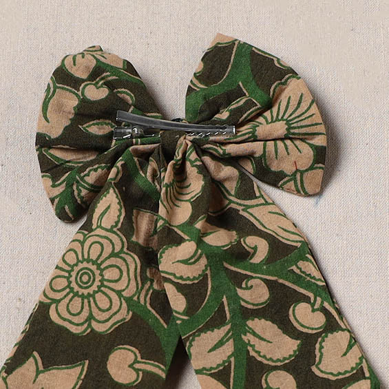 Green - handmade women’s bow hair clip 99 - handcrafted