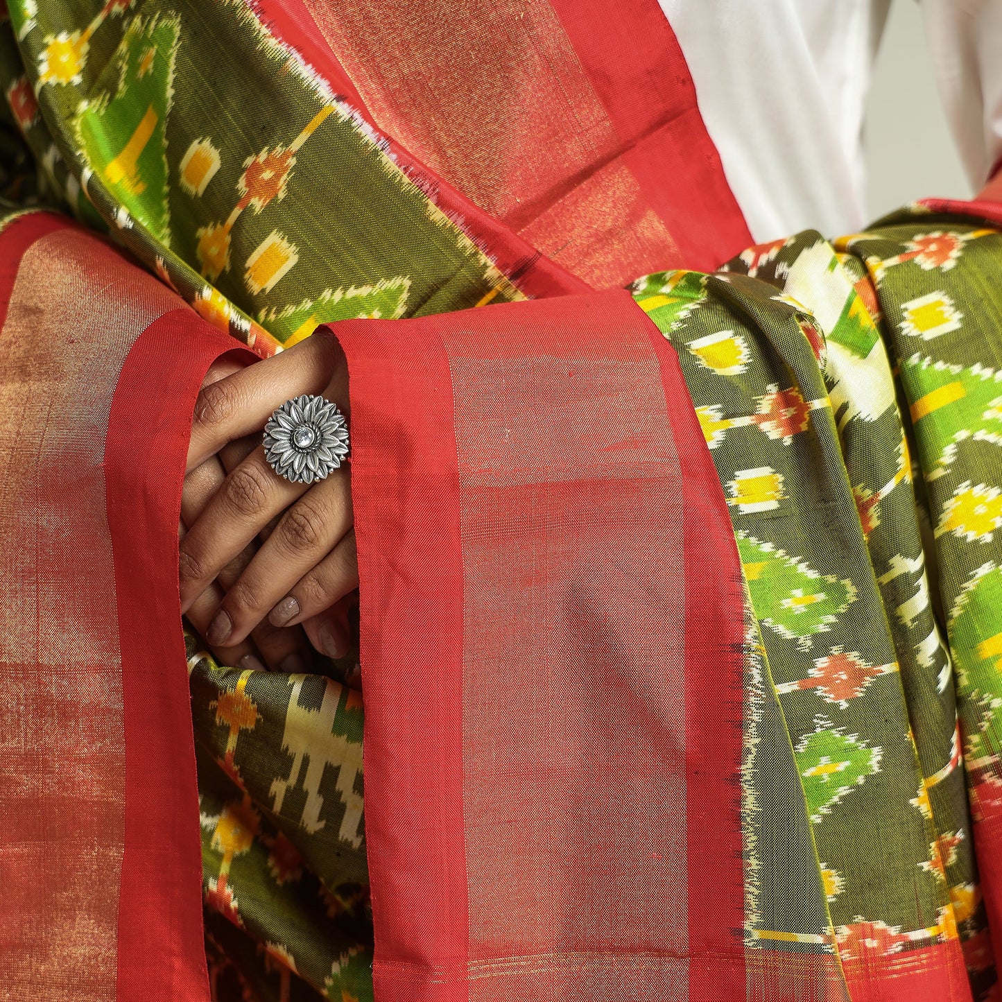 Handwoven Pochampally Ikat Pure Mulberry Silk Dupatta with Zari Border