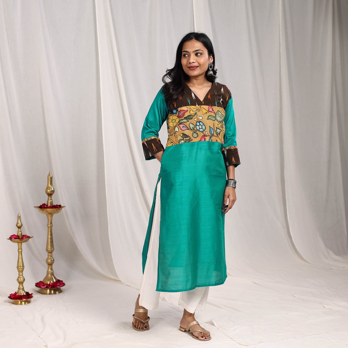 Green Haniya Slub Silk Straight Plain Kurta with Patchwork
