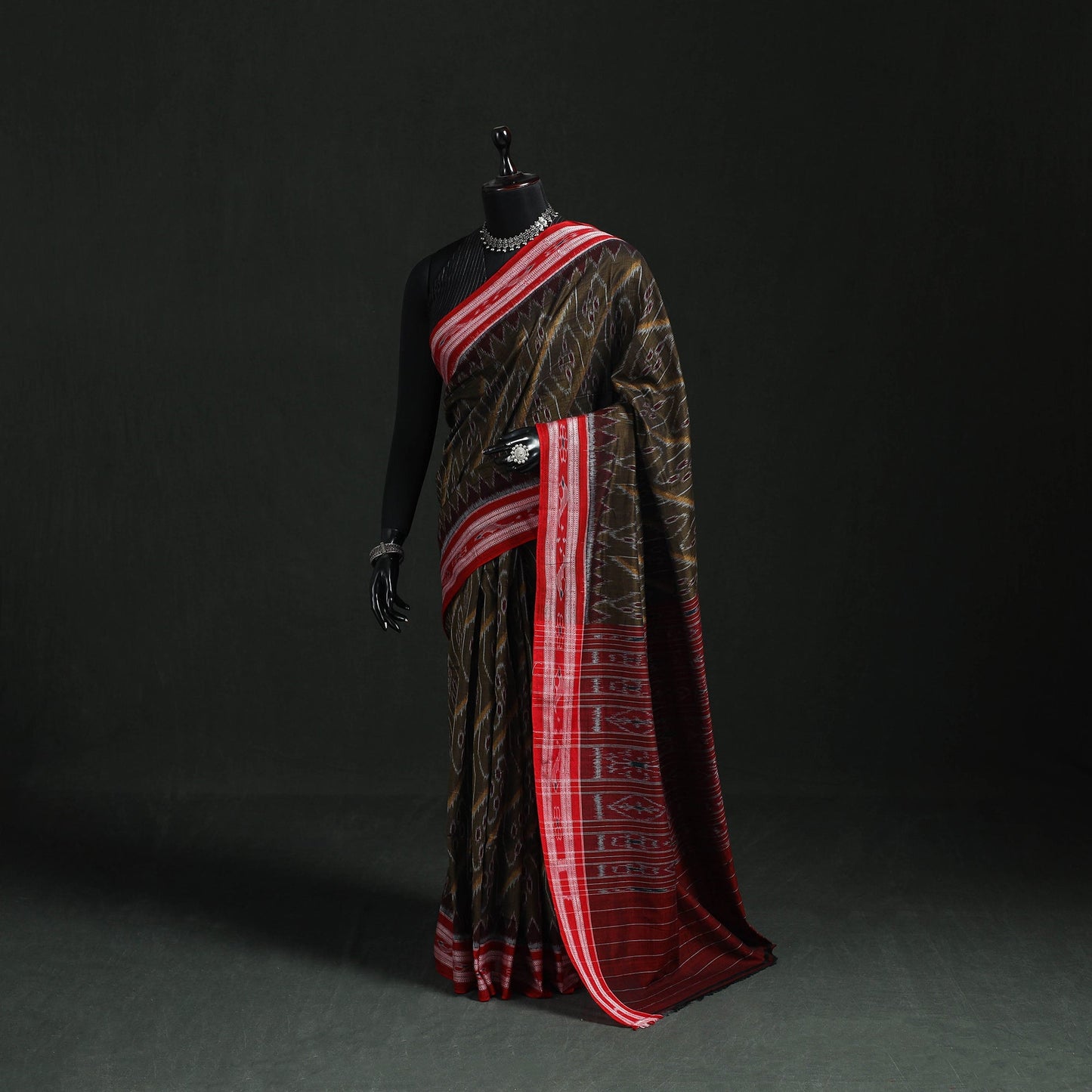 Ikat handloom cotton sambalpuri saree 24 - handcrafted
