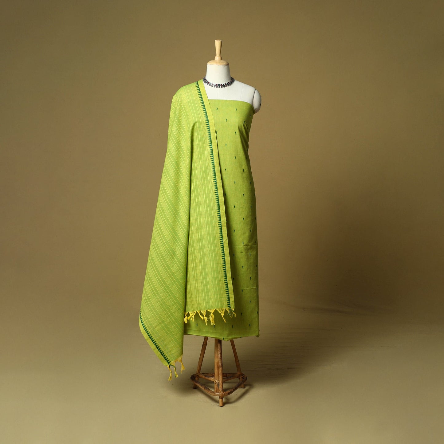 Jacquard cotton 3pc unstitched dress material 39
