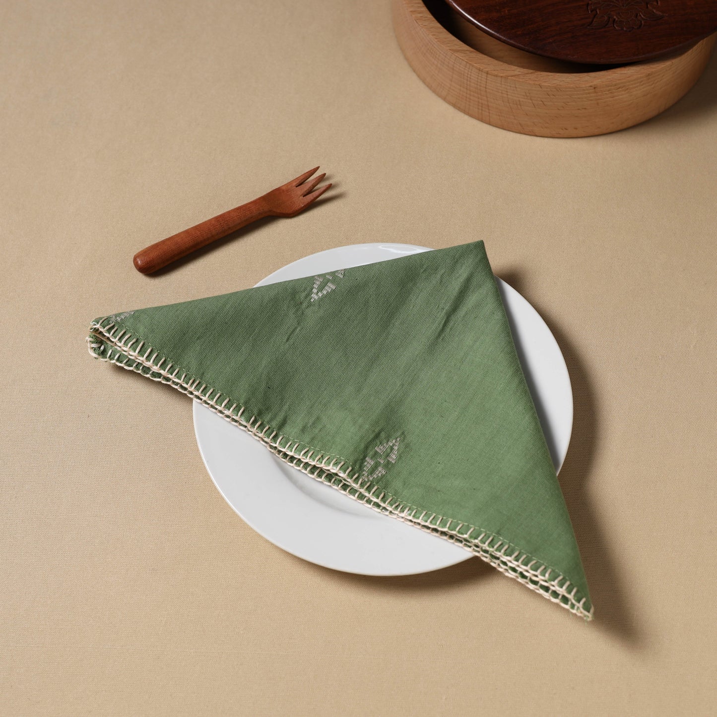 Green Jacquard Cotton Hand Embroidery Table Napkin 14