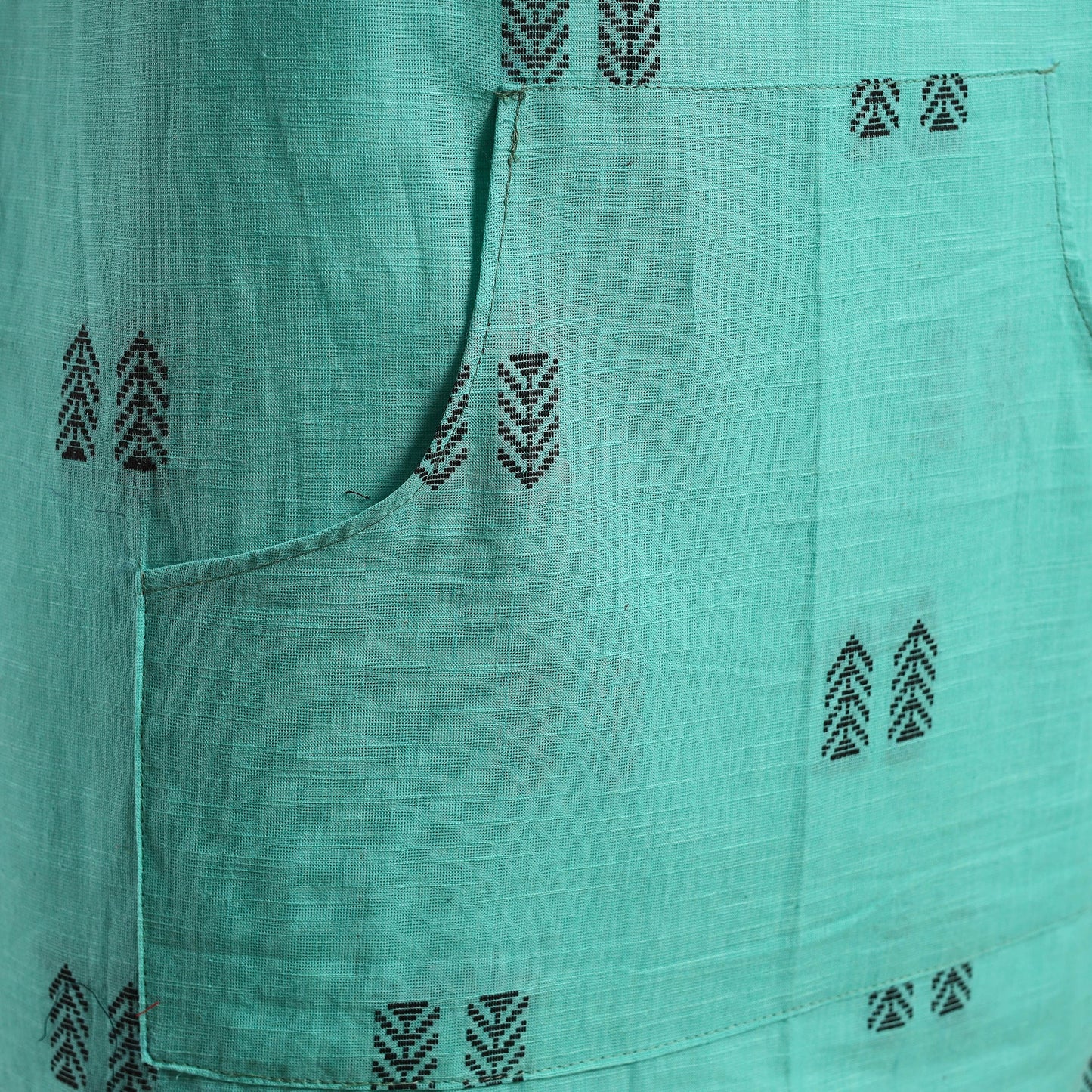 Green Jacquard Weaving Cotton Apron with Pocket