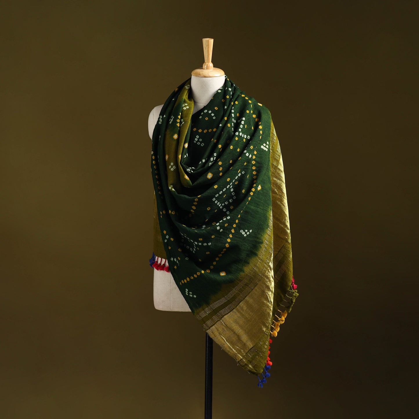 Kutch bandhani handwoven merino wool shawl with zari patta