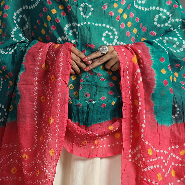 Buy Kutch Bandhani Tie-Dye Mul Cotton Dupatta 110 Online at iTokri.com