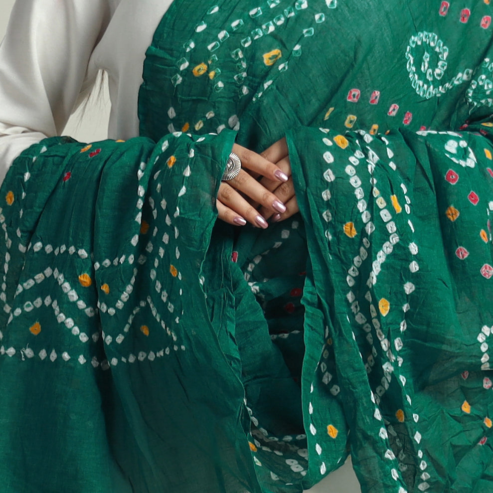 Buy Kutch Bandhani Tie-Dye Mul Cotton Dupatta 22 Online at iTokri.com
