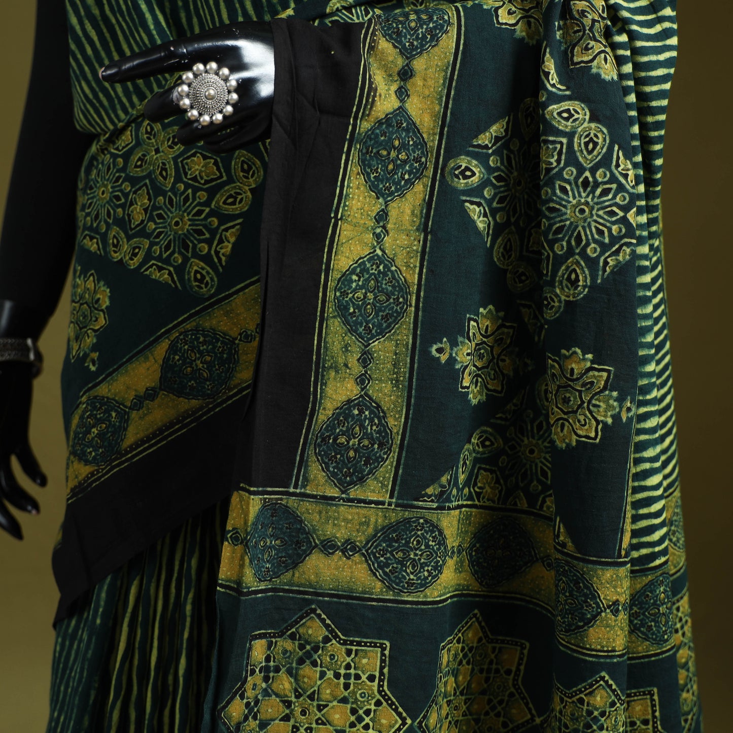 Kutch hand block print natural dyed pure mul cotton ajrakh