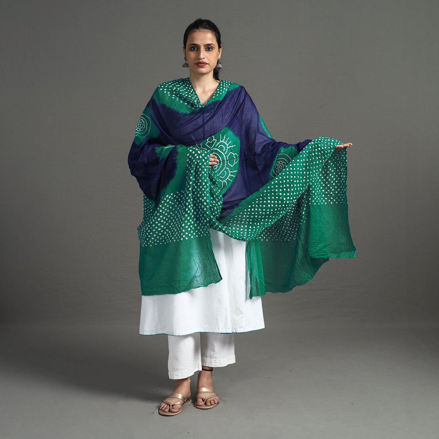 Kutch Bandhani Dupatta Online in India