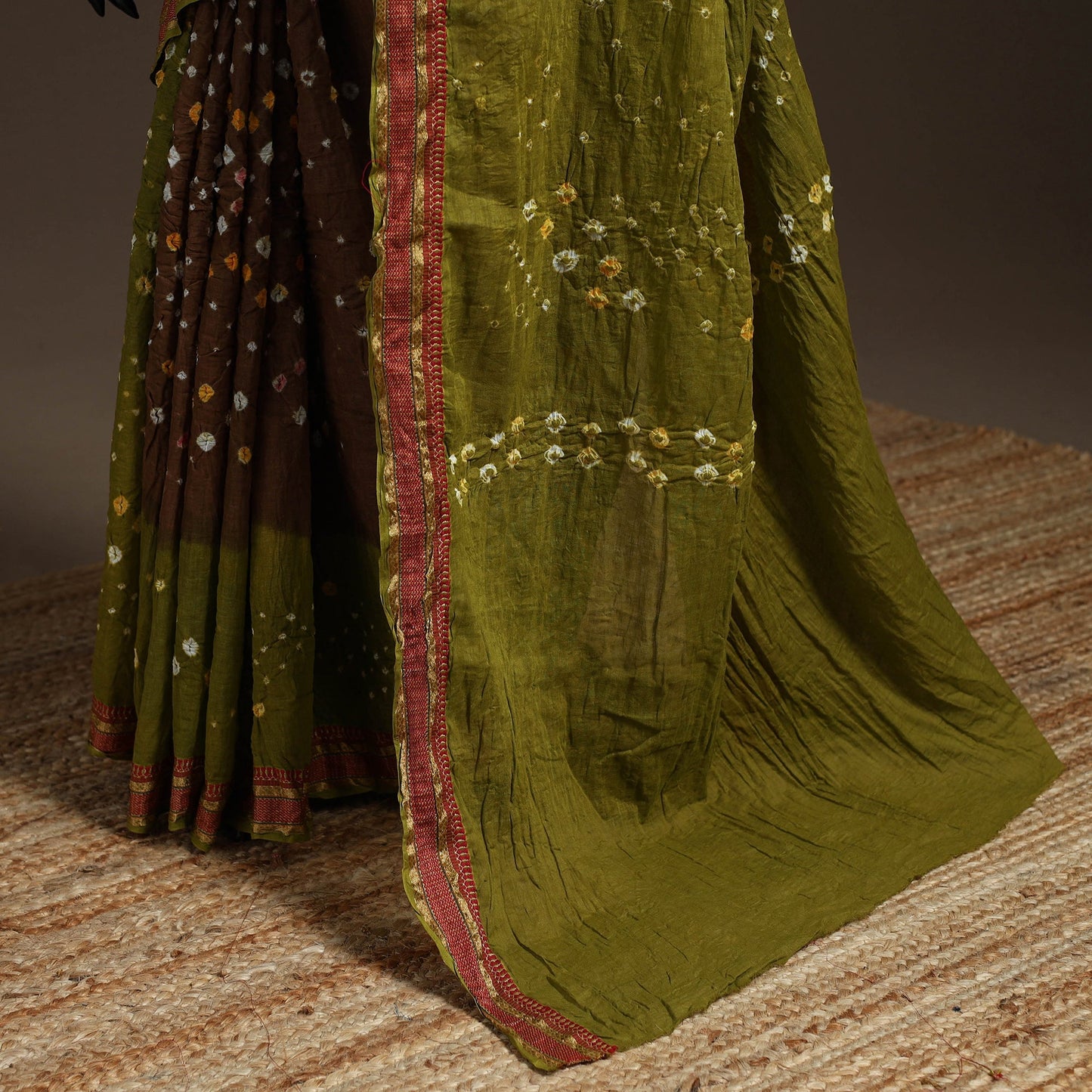 Kutch tie-dye cotton bandhani saree with blouse piece 14