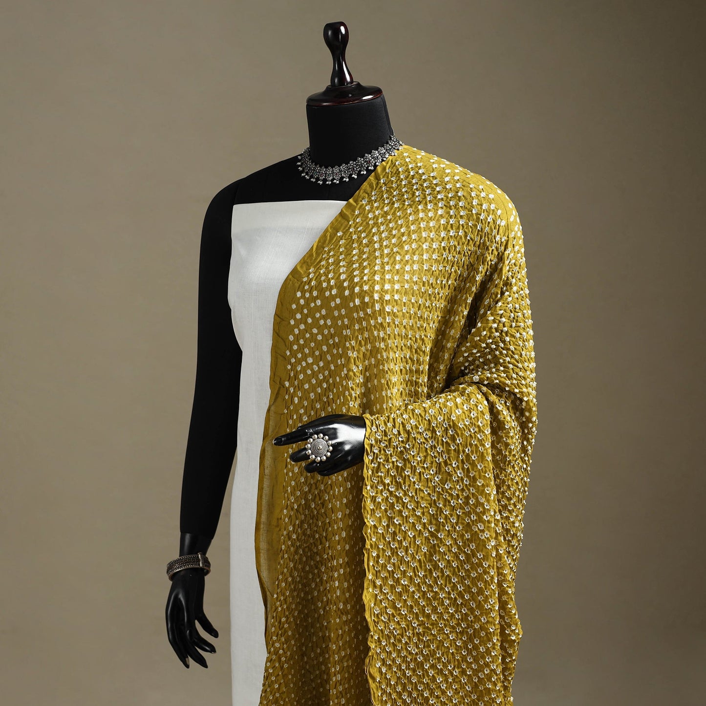 Kutch tie-dye cotton heavy bandhani dupatta 12 - handcrafted