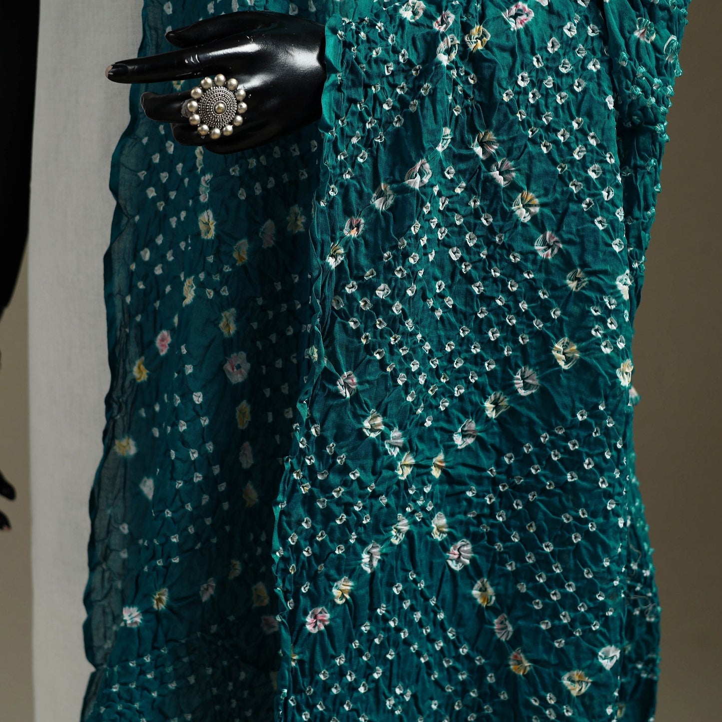 Kutch tie-dye mul cotton bandhani dupatta 07 - handcrafted