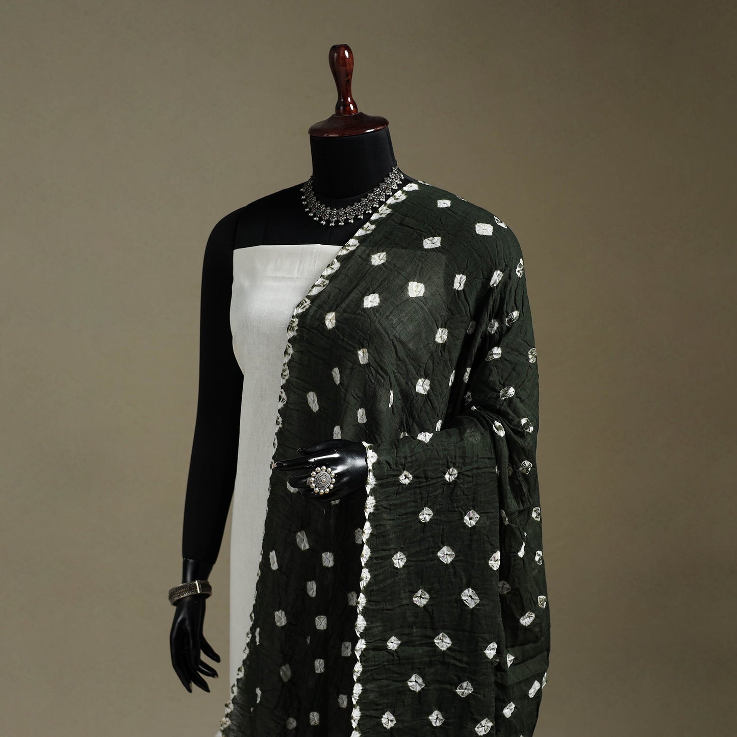 Kutch tie-dye mul cotton shibori bandhani dupatta 16