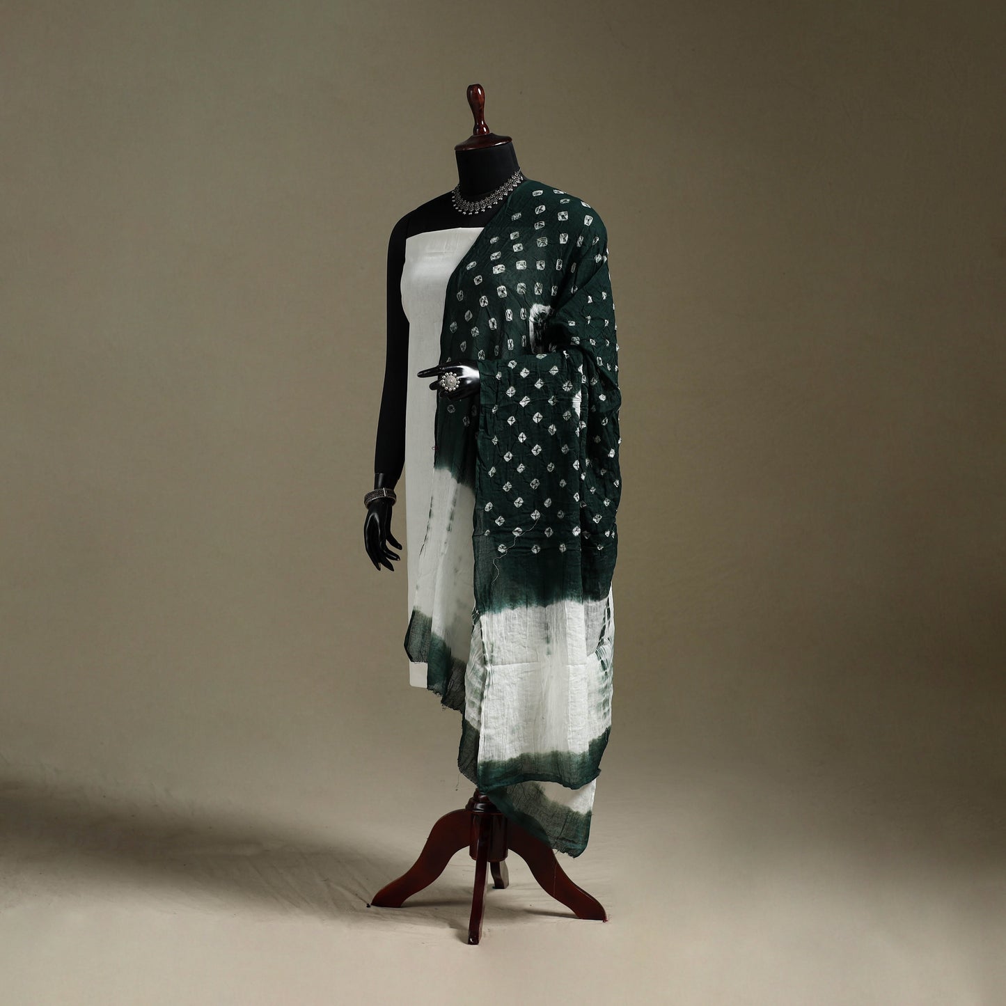 Kutch tie-dye mul cotton shibori bandhani dupatta 31