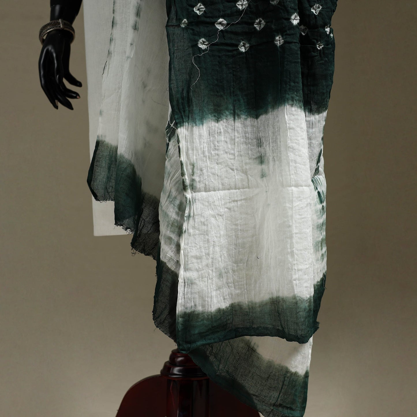 Kutch tie-dye mul cotton shibori bandhani dupatta 31