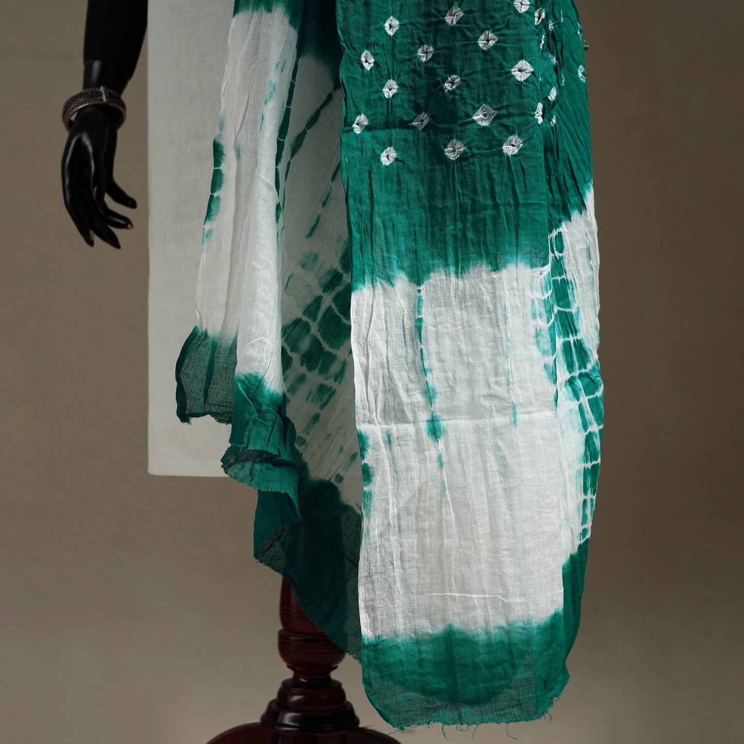 Kutch tie-dye mul cotton shibori bandhani dupatta 38