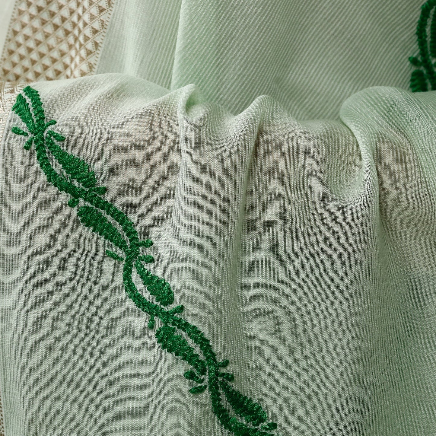 Lucknow Chikankari Hand Embroidery Maheshwari Silk Handloom Dupatta Online