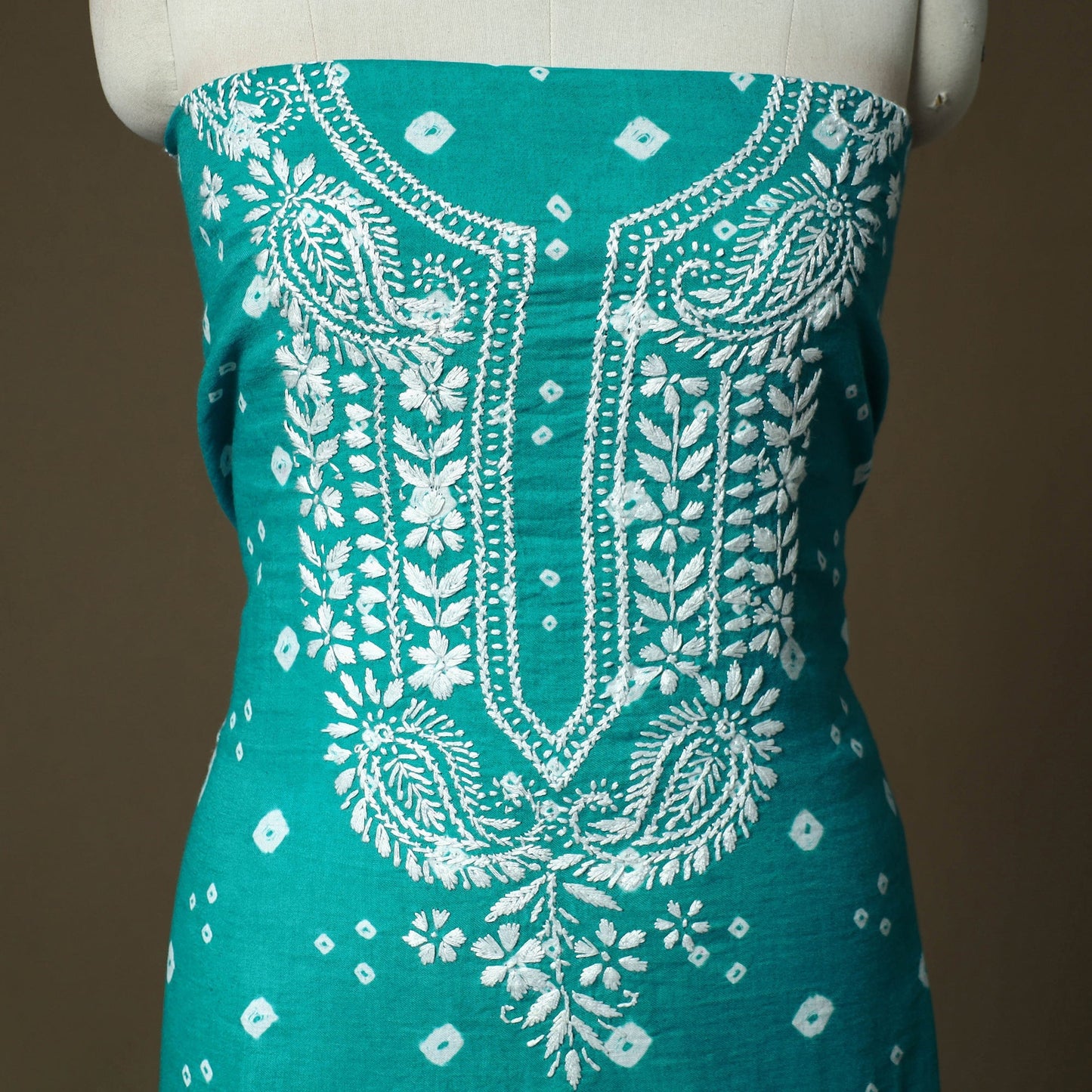 Lucknowi chikankari hand work bandhani unstitched kurta