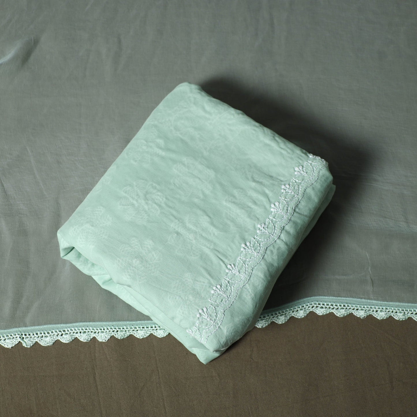 Lucknowi hand embroidered cotton chikankari 3pc unstitched