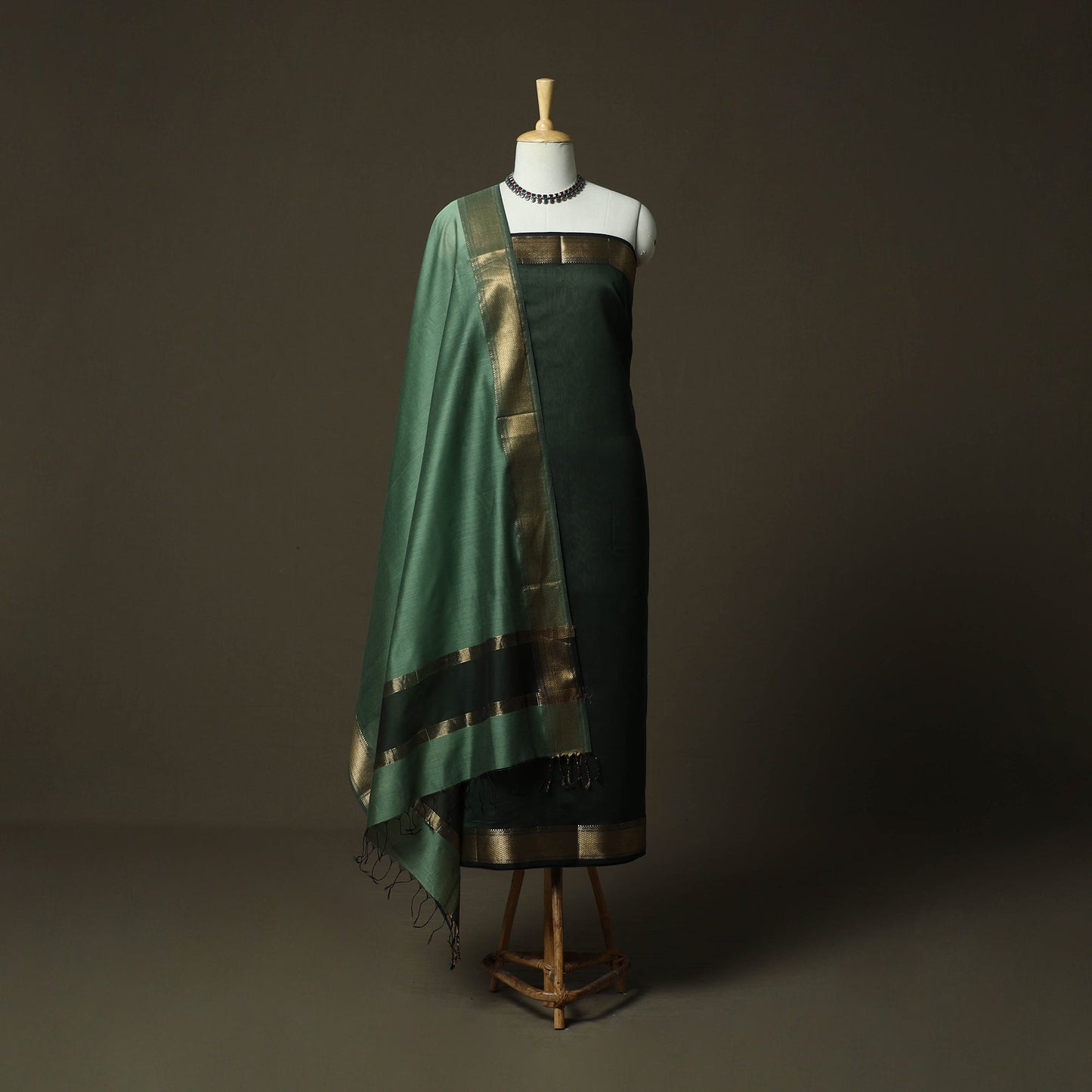 Maheshwari silk handloom 2pc unstitched dress material