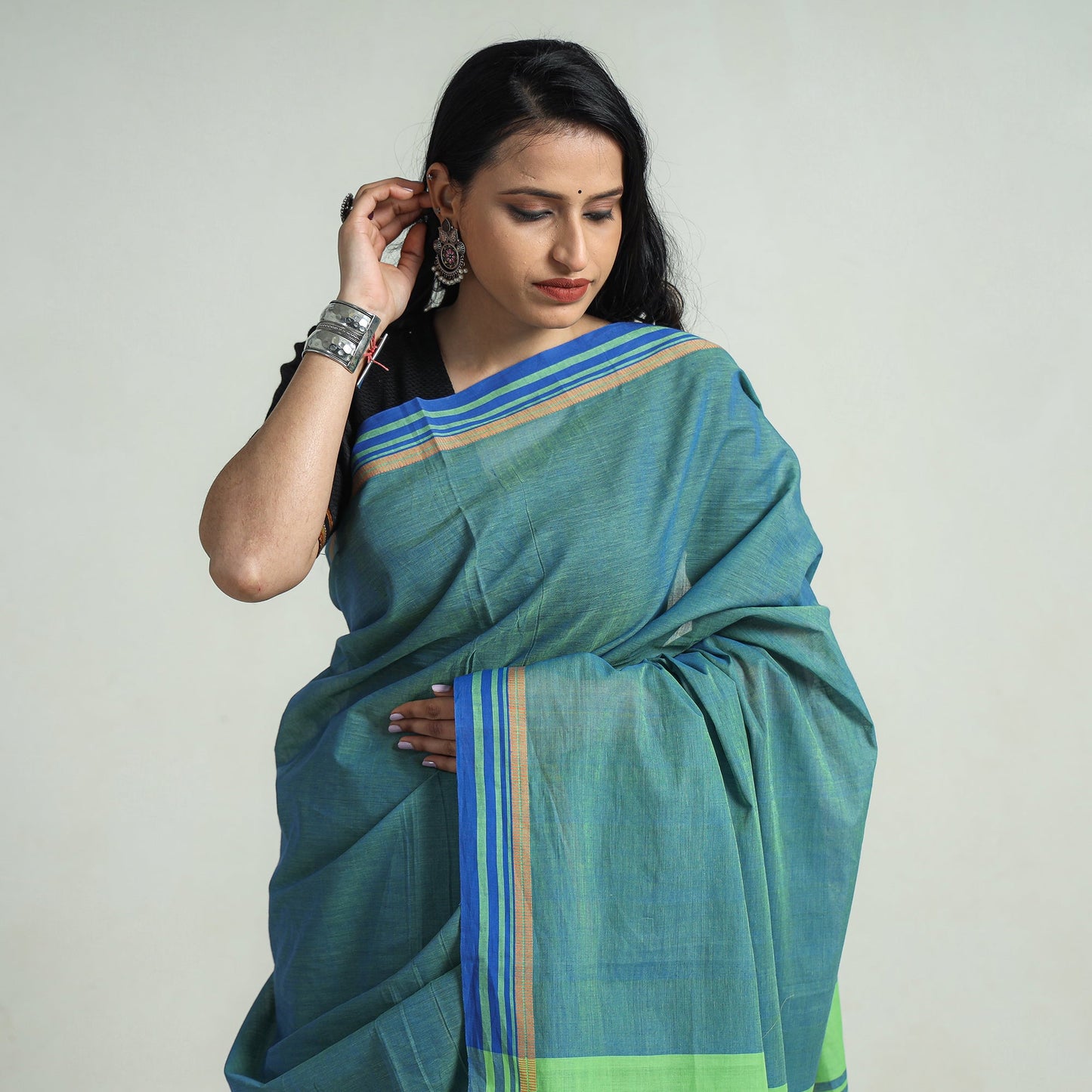 Green - Mangalagiri Godavari Muttulu Stripe Handloom Cotton Saree