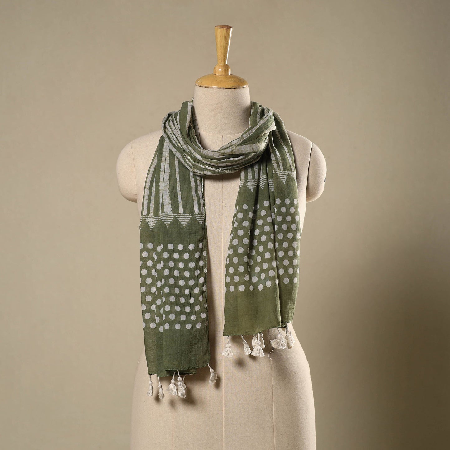 Green Mul Cotton Hand Batik Print Stole with Tassels