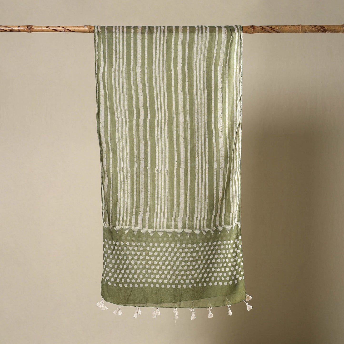Green Mul Cotton Hand Batik Print Stole with Tassels