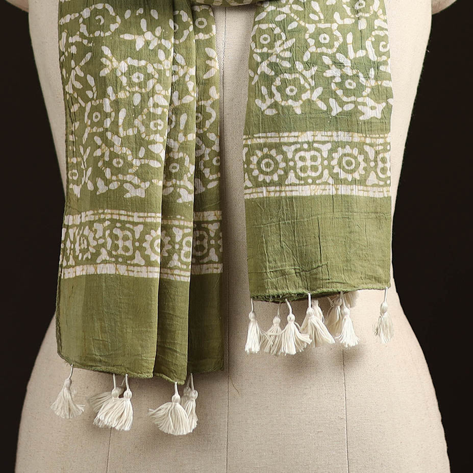 Mul cotton kutch hand batik stole with tassels 08