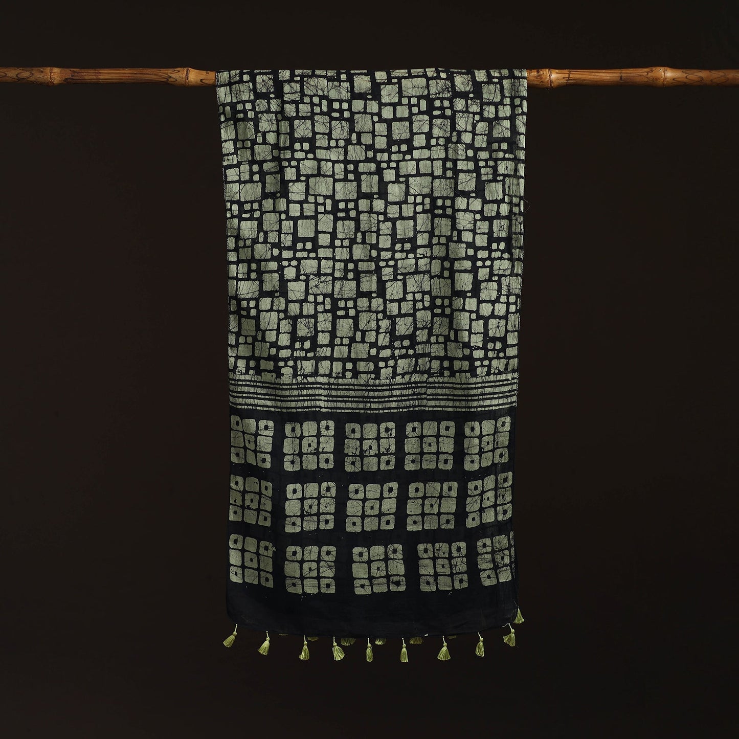 Mul cotton kutch hand batik stole with tassels 11