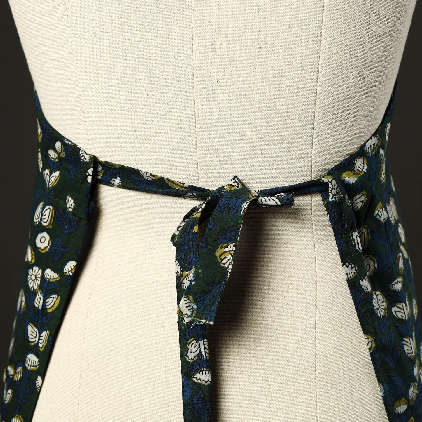 Green - bagru cotton apron with pocket 15 - handcrafted