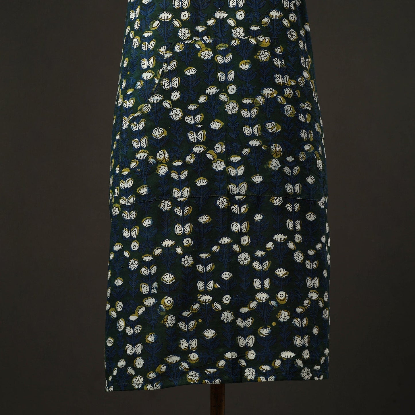 Green - bagru cotton apron with pocket 15 - handcrafted