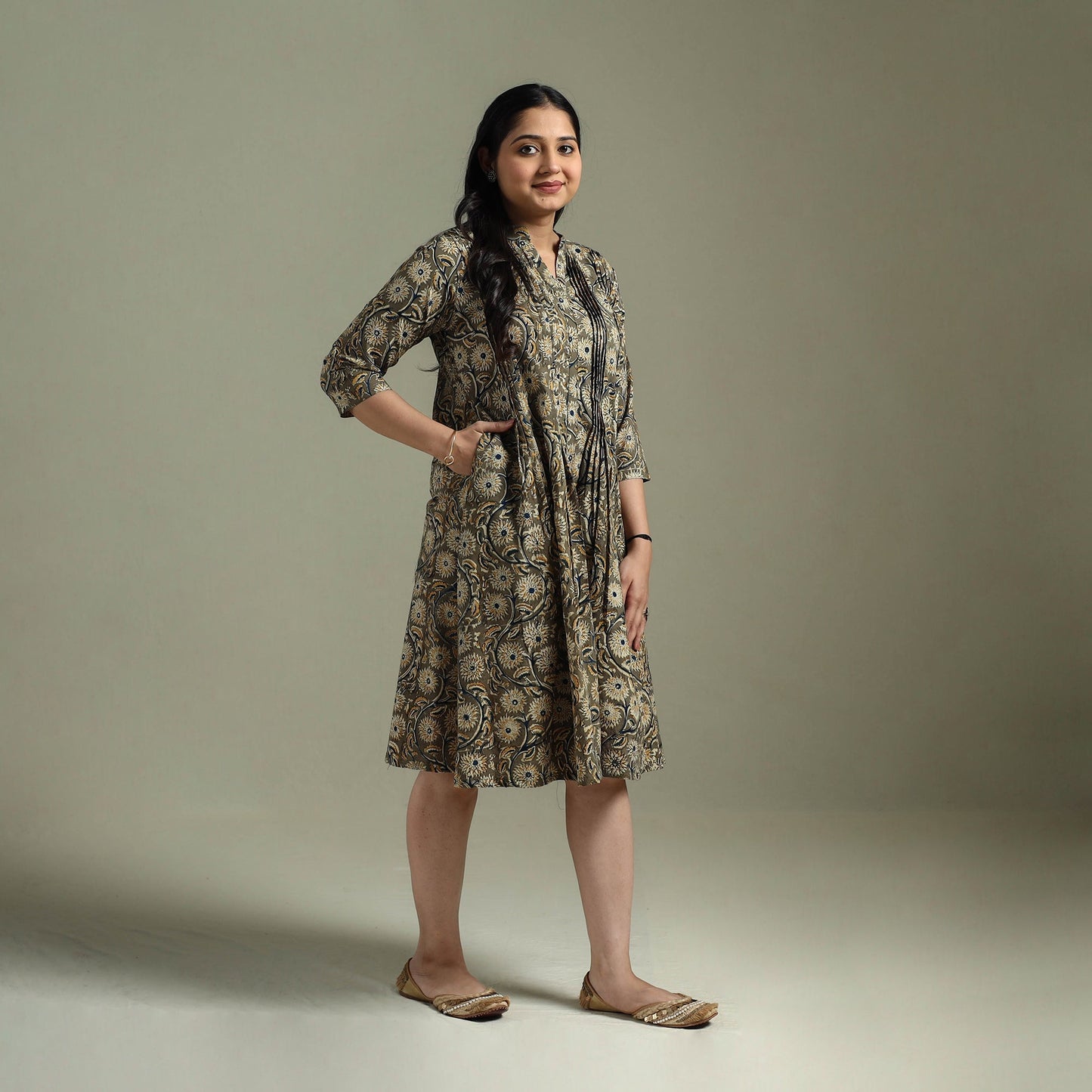Natural dyed cotton hand block print pintuck kalamkari