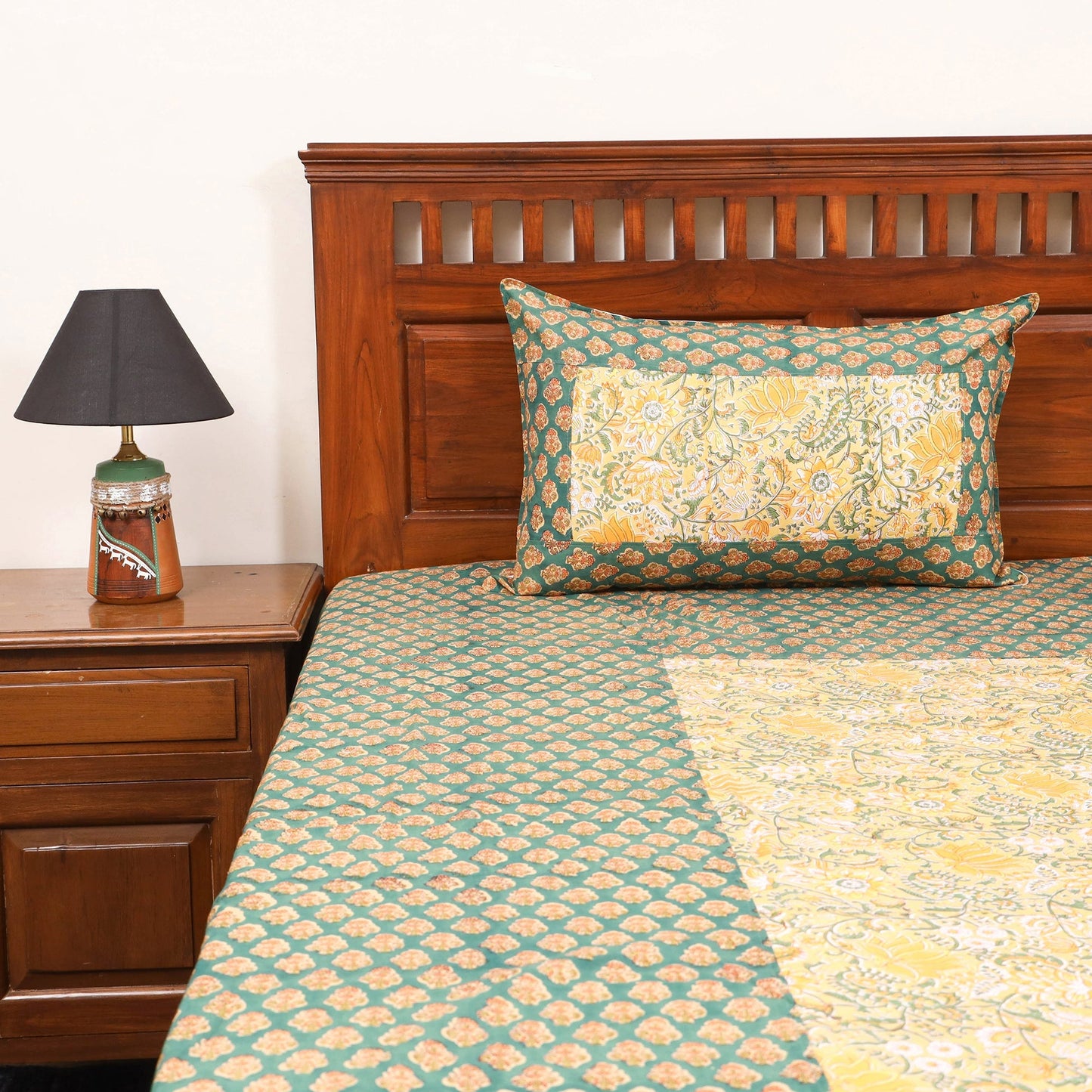 Patchwork hand double sanganeri bedsheet set (108 x 90 in)