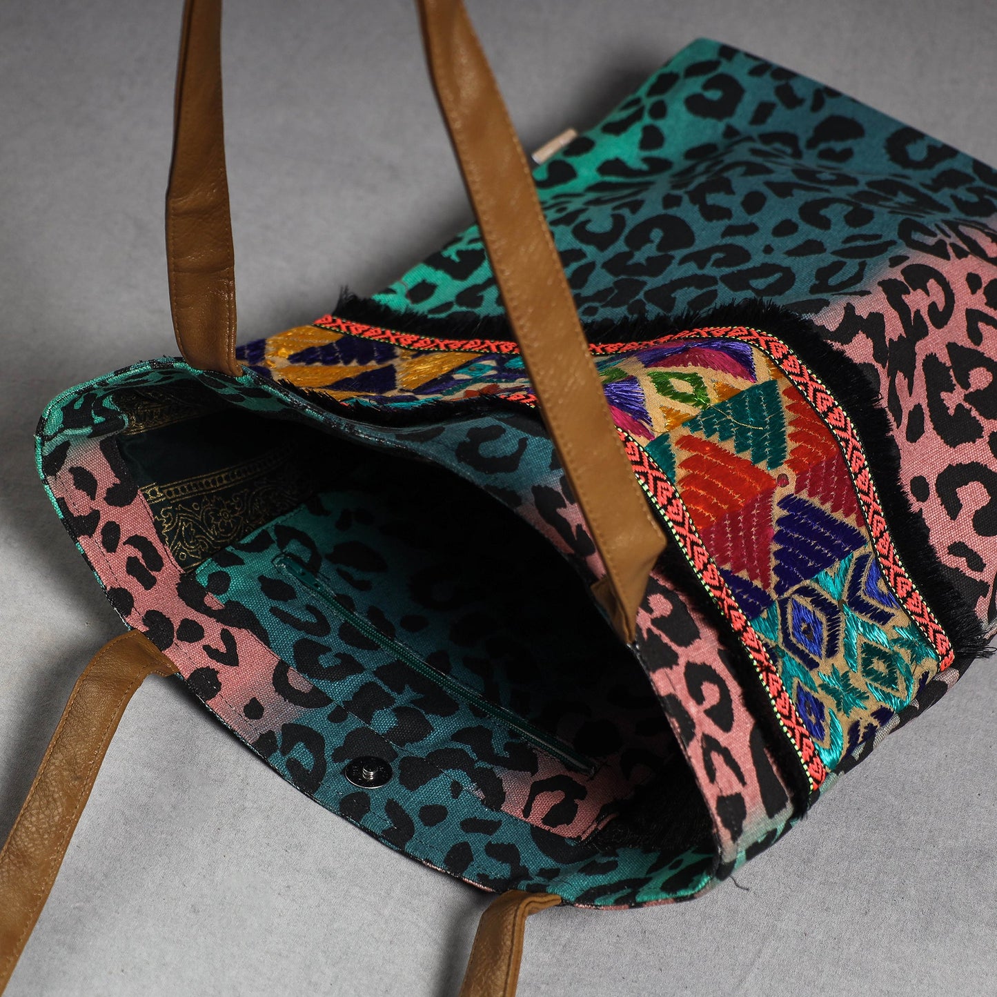 Buy Phulkari Embroidery Canvas Cotton Tote Bag Online at iTokri.com