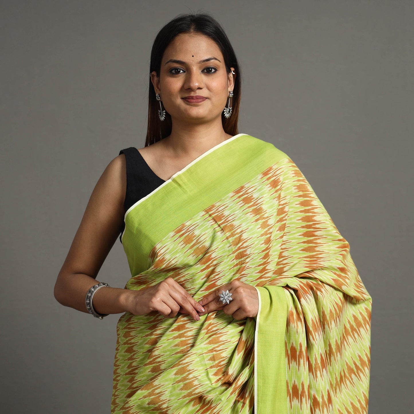 Green - Pochampally Ikat Weave Handloom Cotton Saree