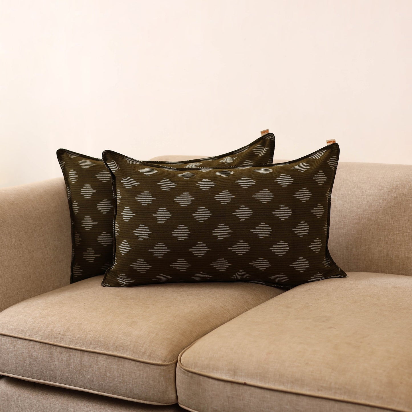 Pochampally ikat weave pillow covers (set of 2) 07