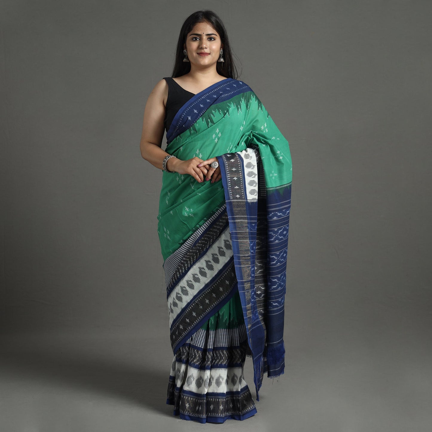 Pochampally Ikat Weave Pure Handloom Cotton Saree 01 Online