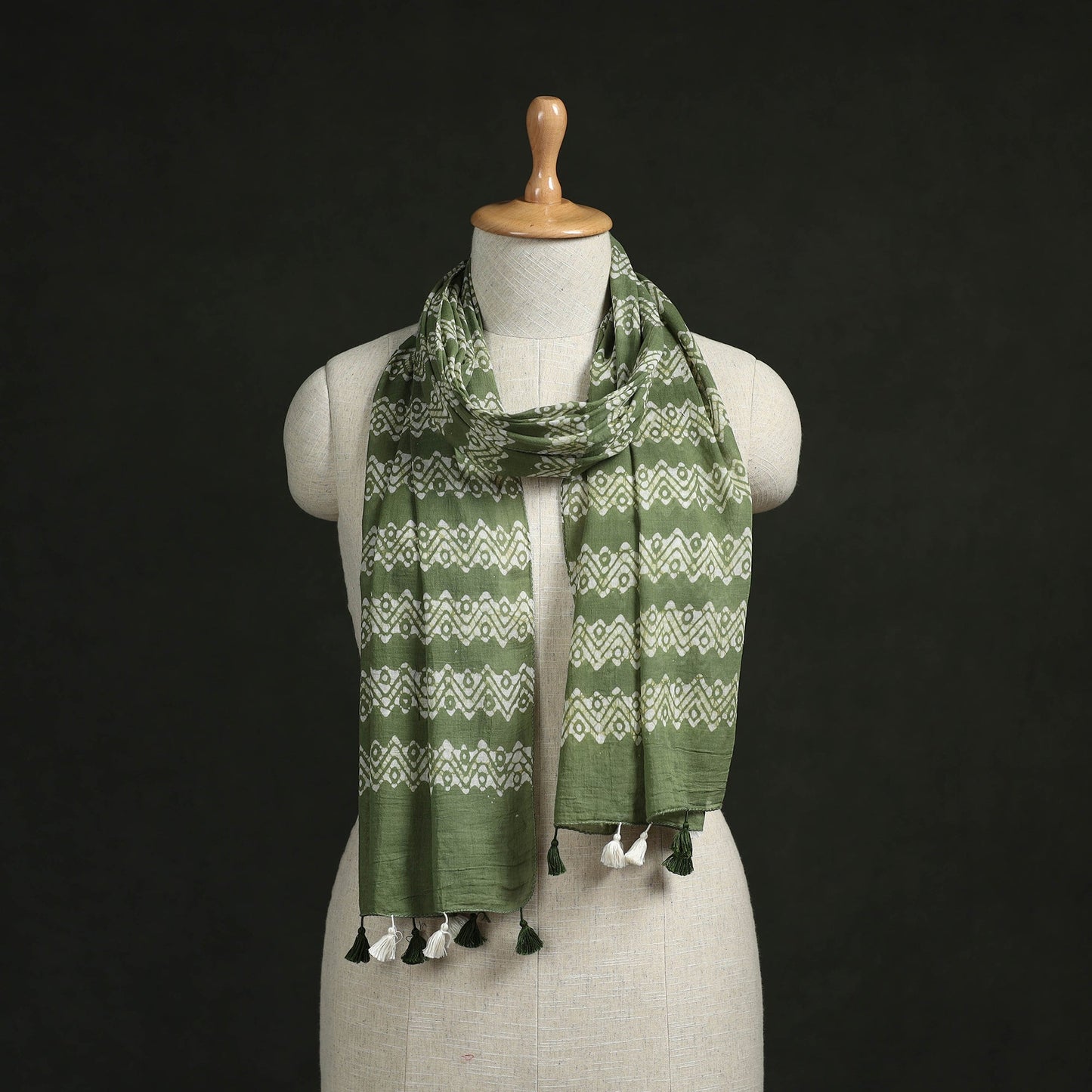 Pure mul cotton kutch hand block batik print stole