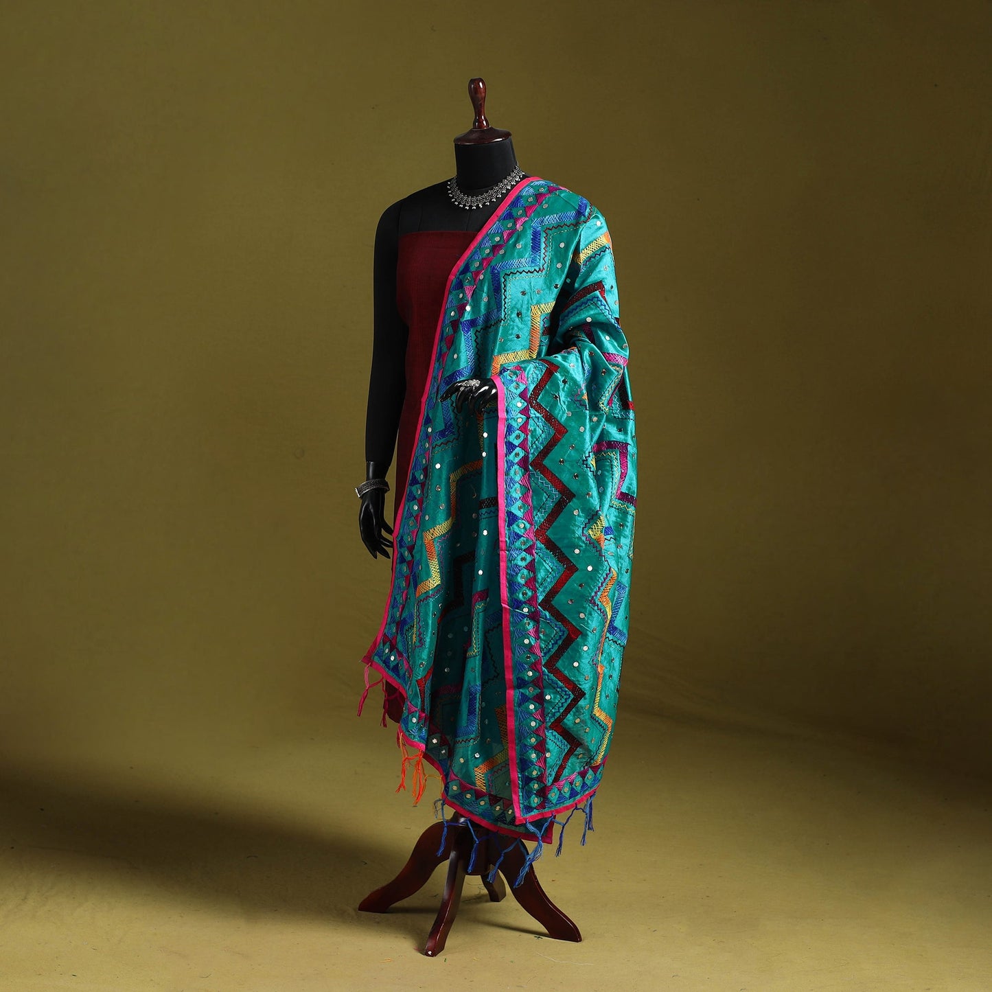 Ranihati chanderi silk zig zag hand embroidery dupatta 45