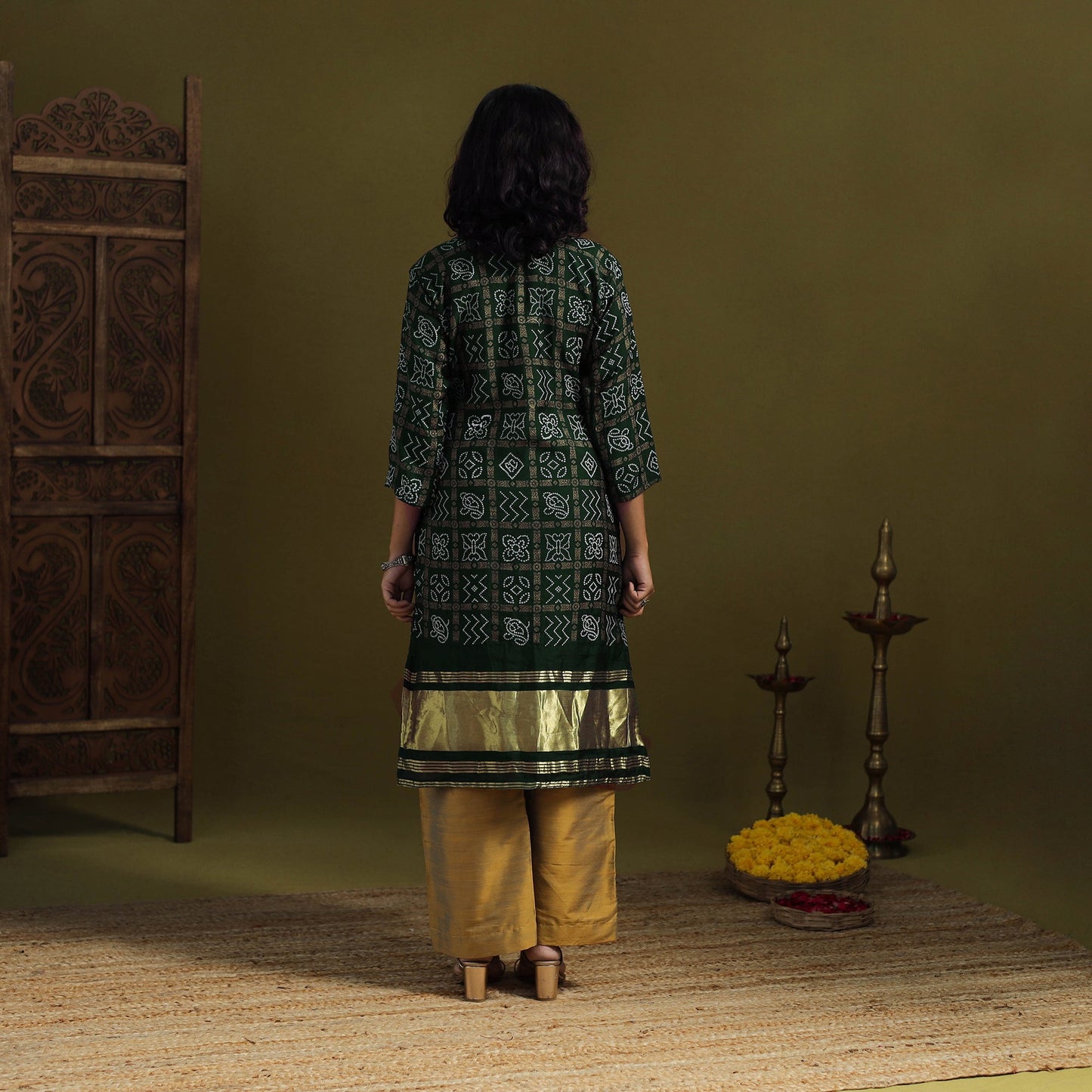 Green - silk bandhani kurta set with lagdi patta (set of 2)