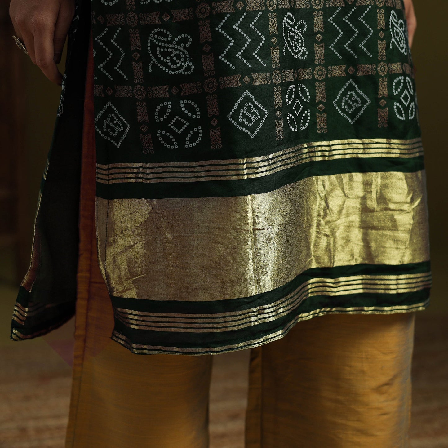 Green - silk bandhani kurta set with lagdi patta (set of 2)