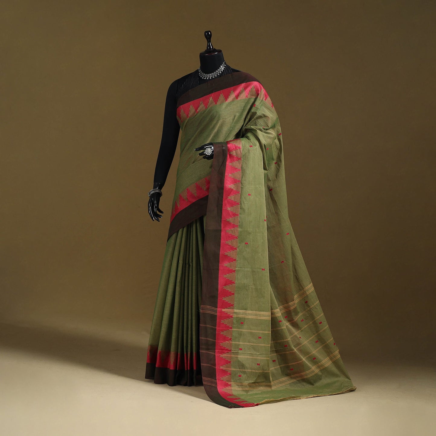 Thread buti cotton kanchipuram saree with border 29