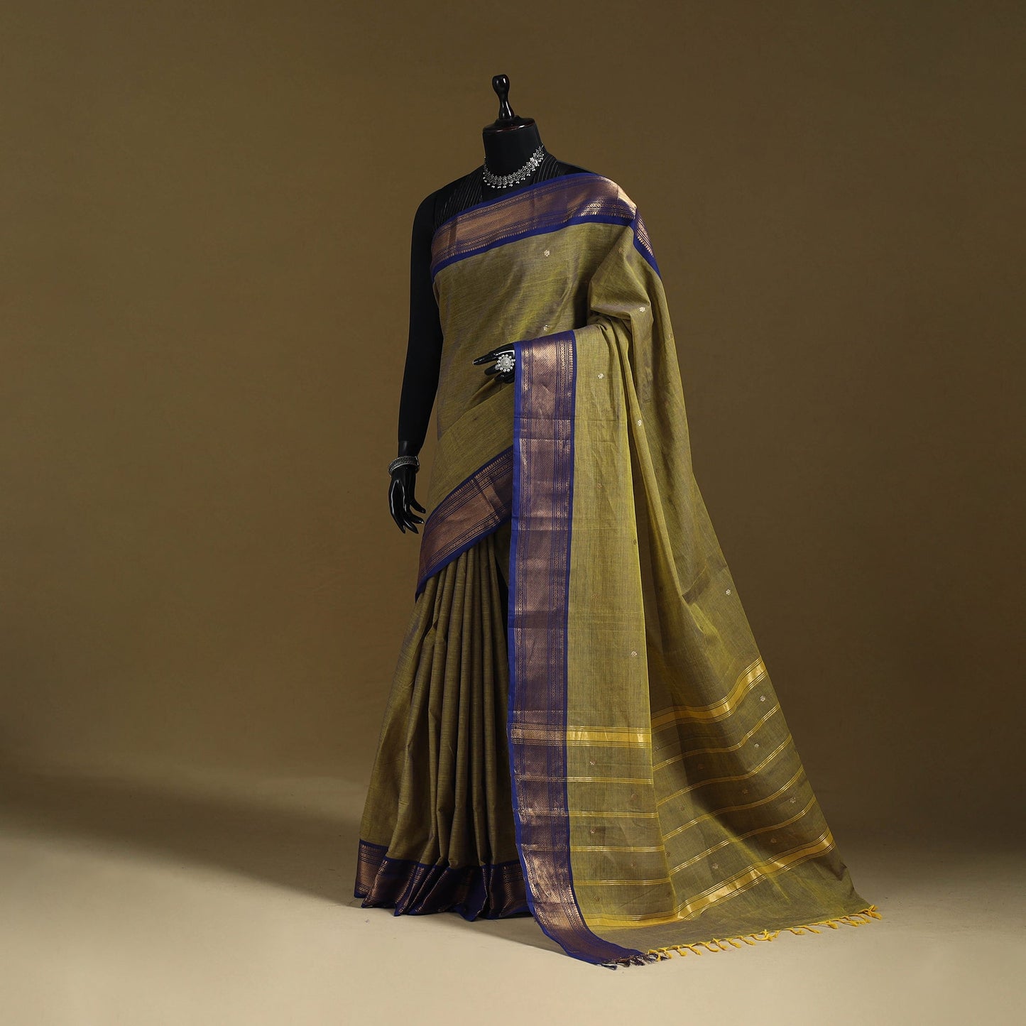 Thread buti cotton kanchipuram saree with border 38