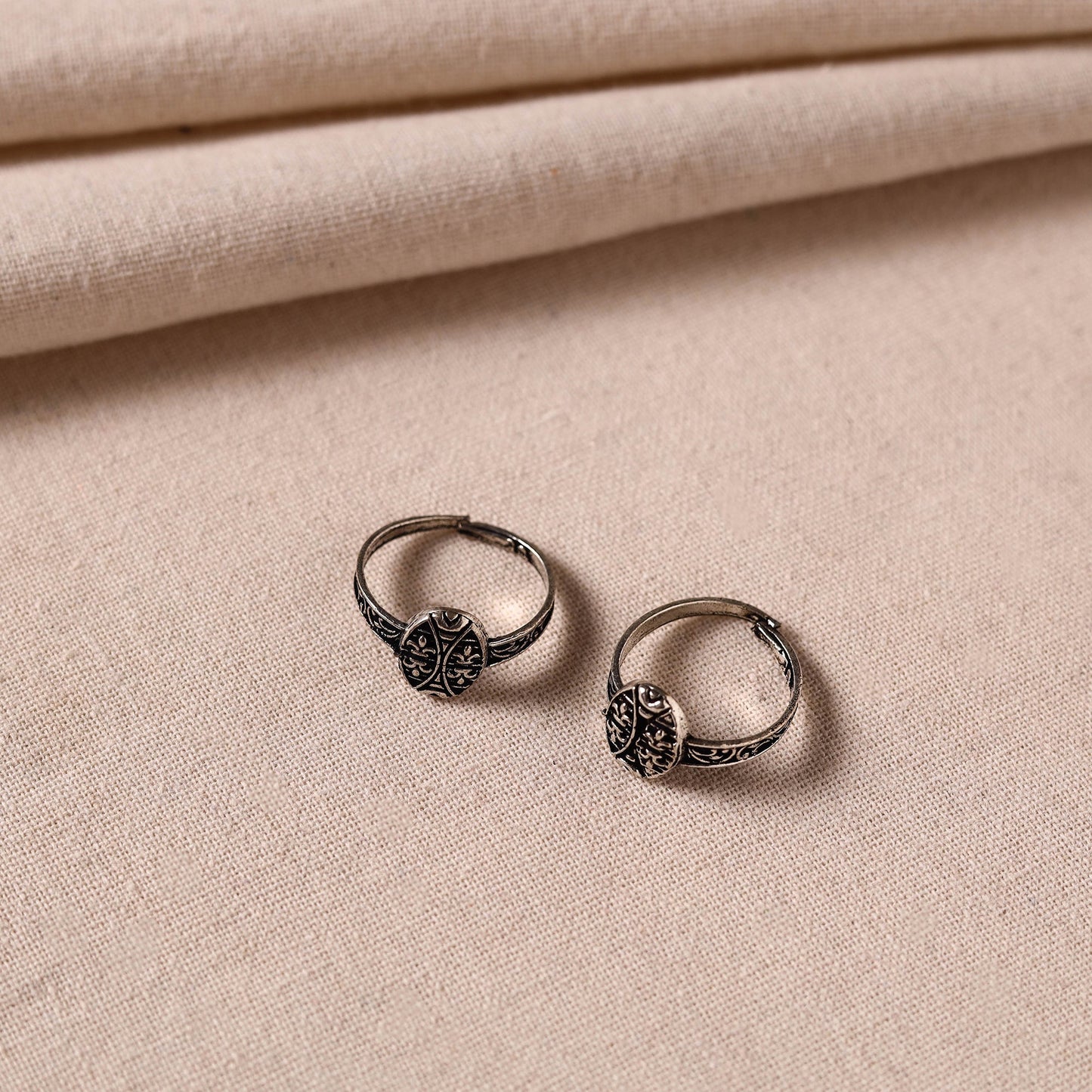 Antique Silver Finish Oxidised Brass Base Toe Ring