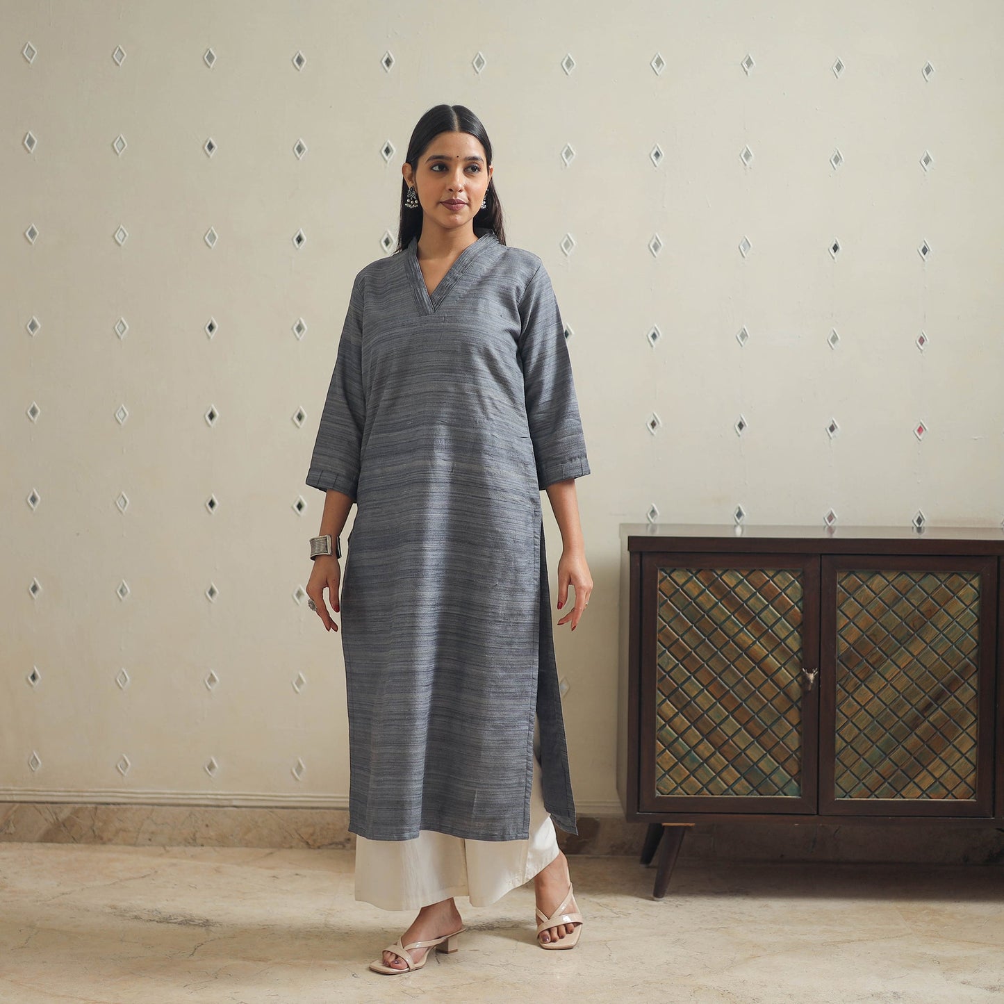 Grey Bhagalpuri Handwoven Desi Tussar Silk Plain Kurta for Women