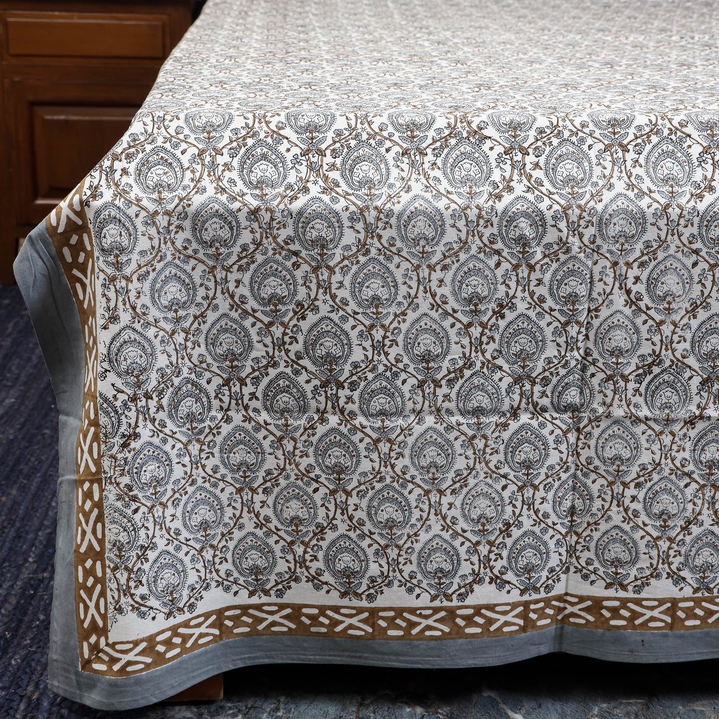 Cotton double sanganeri bed sheet set (108 x 90 in) 11