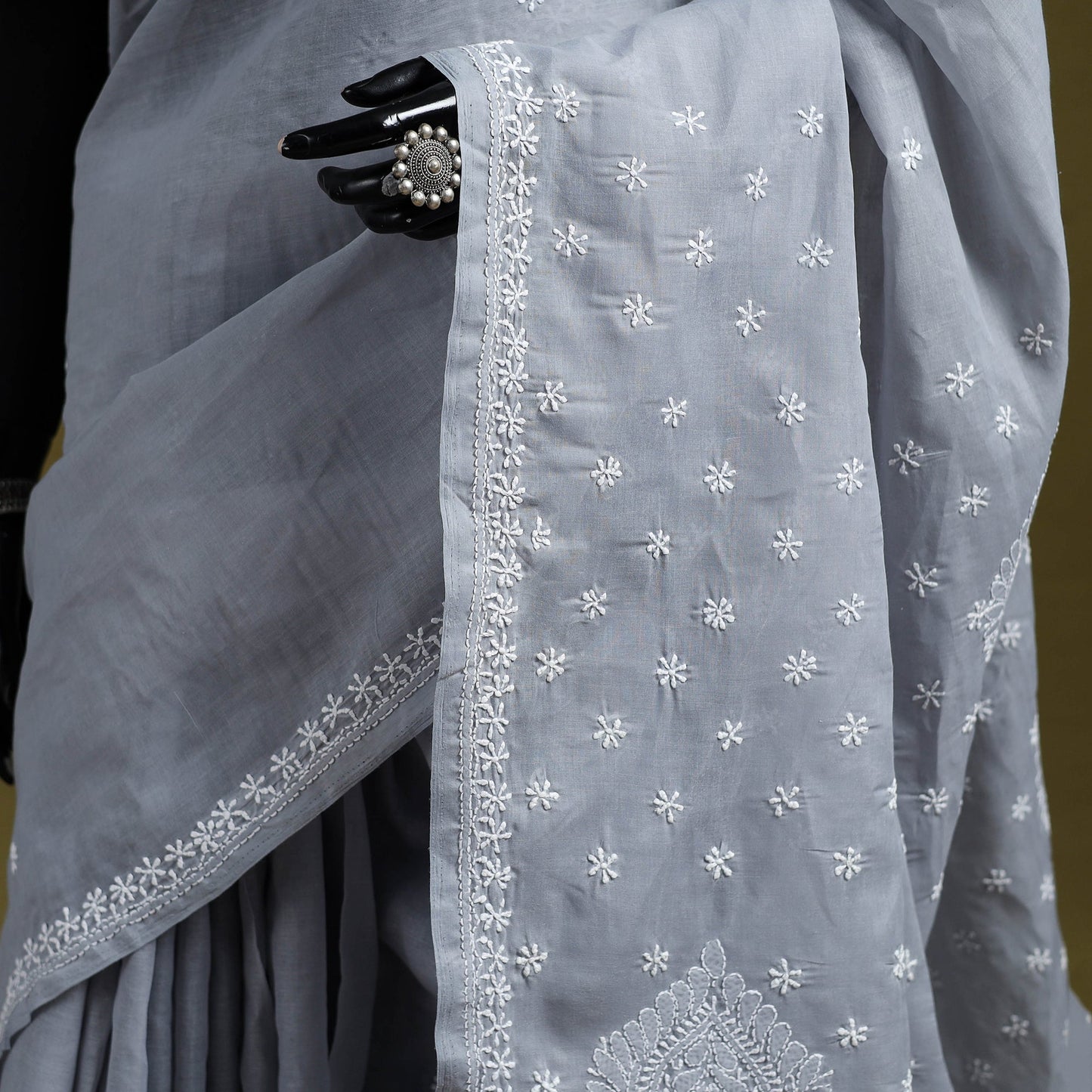 Hand embroidered terivoile cotton lucknow chikan saree 02